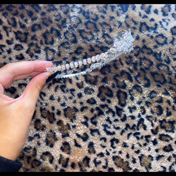 Tiara - Picture 2 of 4